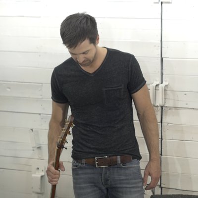 Profile Picture of Chris Cavanaugh (@cavanaughmusic) on Twitter
