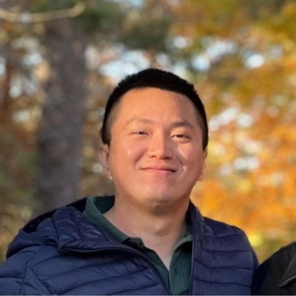 Andreas Hartanto - Poshmark Profile Picture of Andreas Hartanto (@eashartanto) on Poshmark