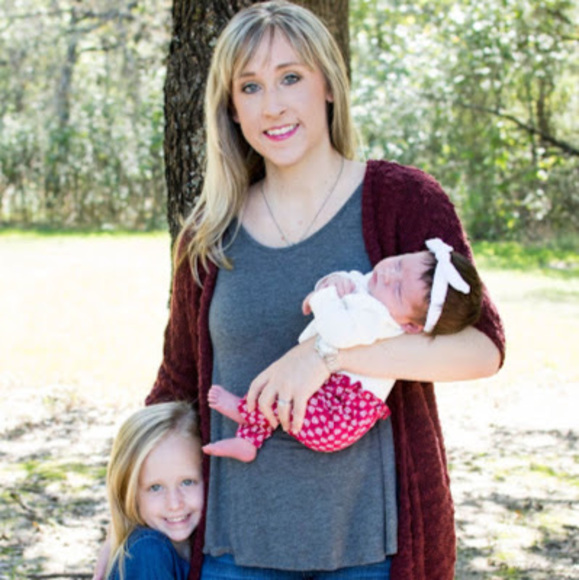 Profile Picture of Haley Ehly (@haley_ehly) on Poshmark