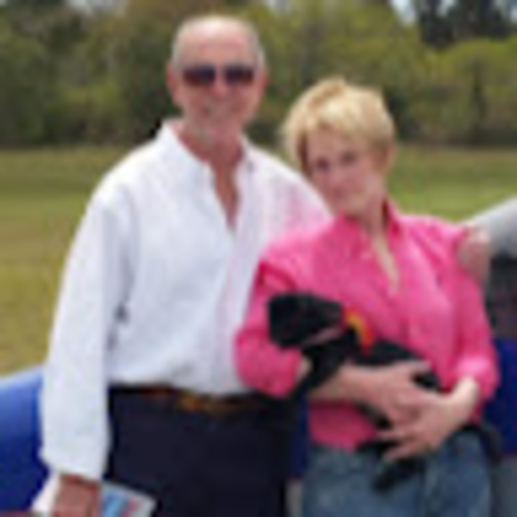 Dr. chester Brearey - Poshmark Profile Picture of Dr. chester Brearey (@cbrearey) on Poshmark