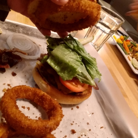 Profile Picture of Alejandro Castrejon (@alejandrocastre) on Poshmark