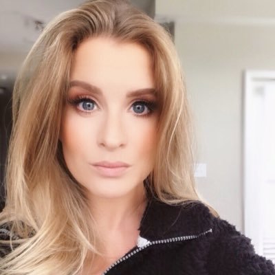 Profile Picture of Kelly Swift (@KellySVand) on Twitter