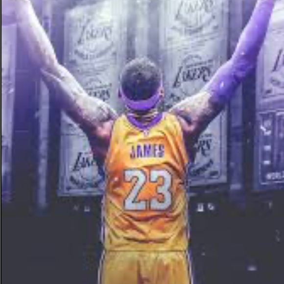 Profile Picture of Joseph Barro (@joseph123_b) on Poshmark