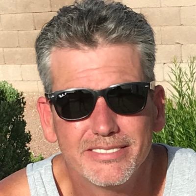 Profile Picture of Joe Hutchinson (@joehutchinson92) on Twitter