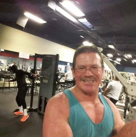 Profile Picture of Kevin Abernathy (@fotness) on Poshmark