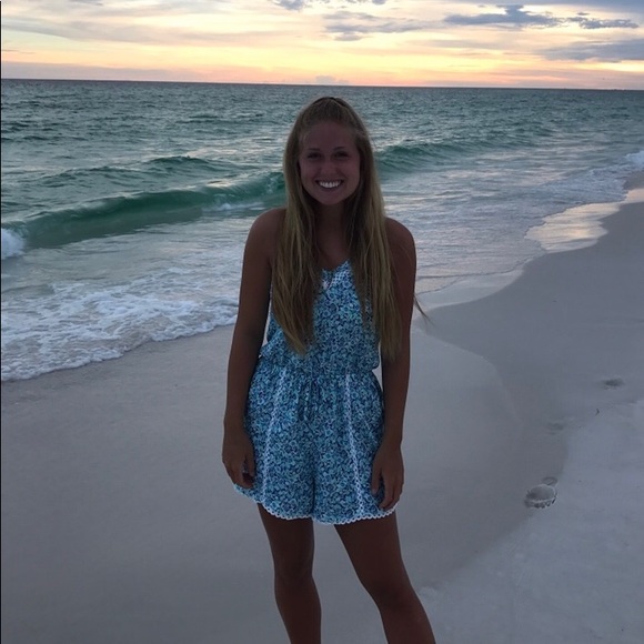 Profile Picture of Kirstyn Geyer (@kgeyer99) on Poshmark