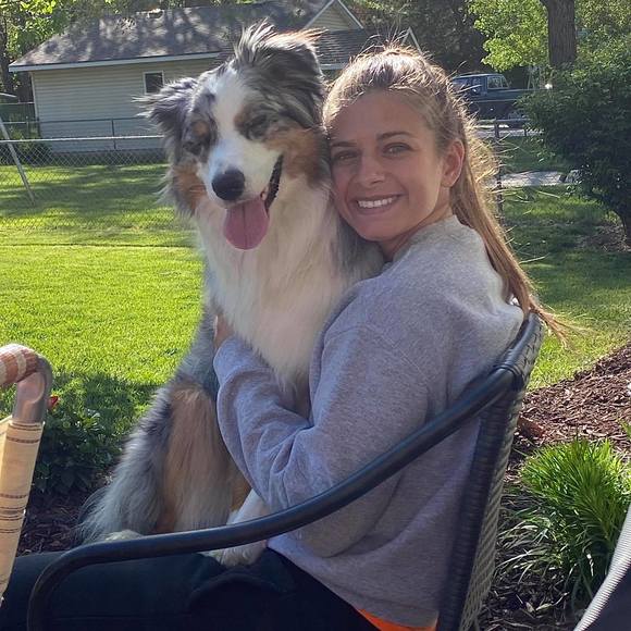 Profile Picture of Krista Zueger (@kjzueger) on Poshmark