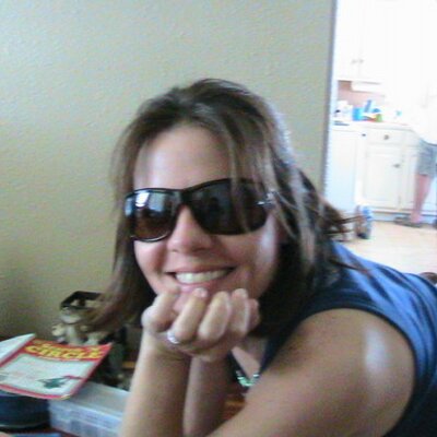 Profile Picture of Angela Brewster (@angieklb) on Twitter