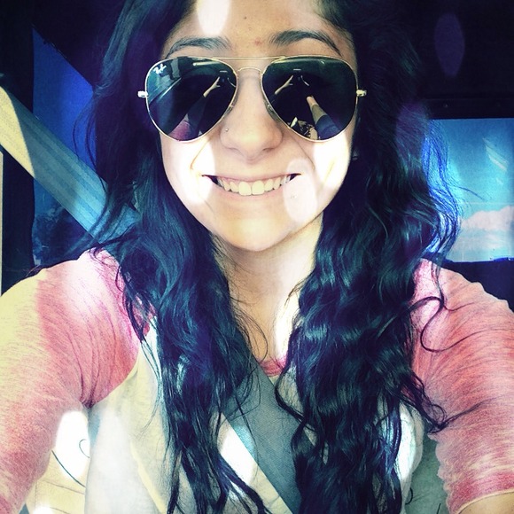 Profile Picture of Lorena Lamas (@lorenalamas90) on Poshmark