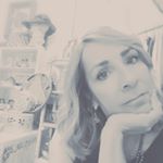 ✨Kelly Flores✨ - Instagram Profile Picture of ✨Kelly Flores✨ (@redwine_andfriends) on Instagram