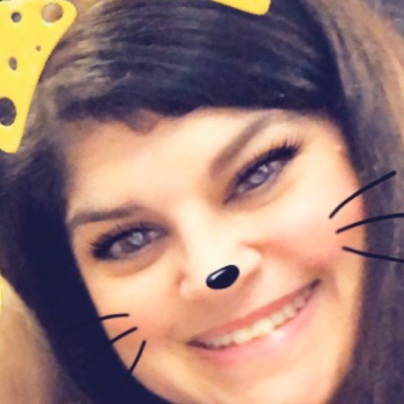 Profile Picture of Stephanie Ayers (@steph81775) on Poshmark