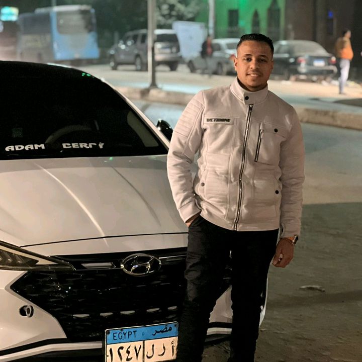 Profile Picture of andreweshag (@andreweshag803) on Tiktok
