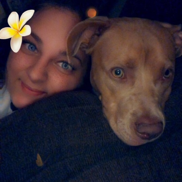 Profile Picture of Krissy Moore (@kthadeus) on Poshmark