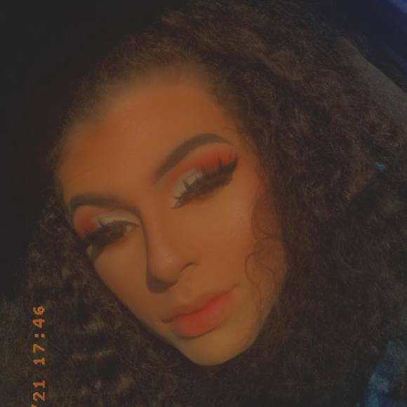 Profile Picture of Chris Kittrell (@cik61602) on Poshmark