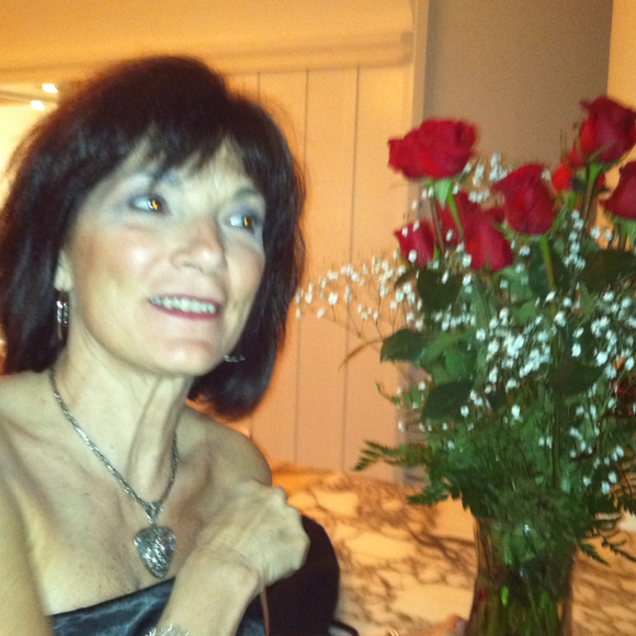 Profile Picture of Gail Epifanio (@gepifanio) on Poshmark