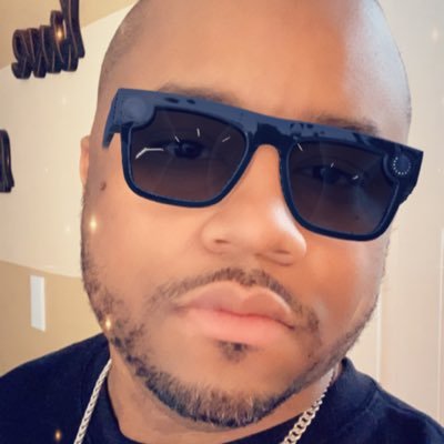 Profile Picture of Terrence Taylor (@Tm0b1le) on Twitter