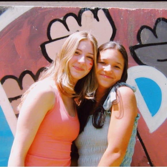 Eliana Almario - Poshmark Profile Picture of Eliana Almario (@elianaalmario) on Poshmark