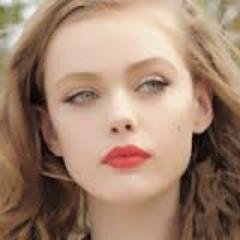 Profile Picture of Stabile Christine (@StabiChrisN6a) on Twitter