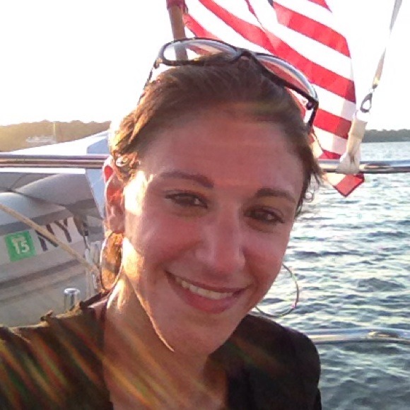 Profile Picture of Christine Alogna (@chrisygirl) on Poshmark