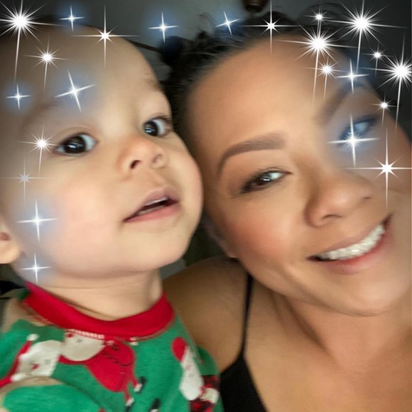 Profile Picture of Xuan Luu (@fr0stie) on Poshmark