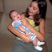 Profile Picture of Paula Bueno (@paulabr94) on Youtube