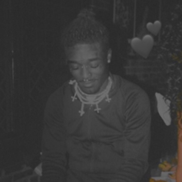 Profile Picture of Playboi Woody (@playboiwoody) on Poshmark