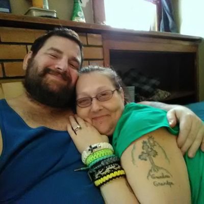 Profile Picture of David Hollinger (@DavidHo48461003) on Twitter