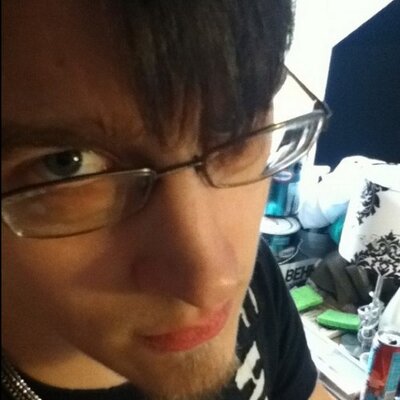 Profile Picture of William Veilleux (@namonehan) on Twitter