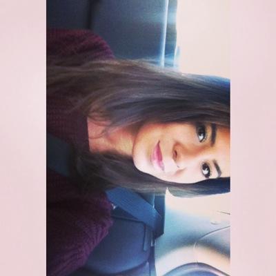 Profile Picture of Alexia Rivera (@alexiasmile629) on Twitter