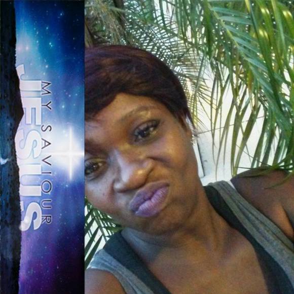 Profile Picture of Jacinta Evans (@jacinta137) on Poshmark