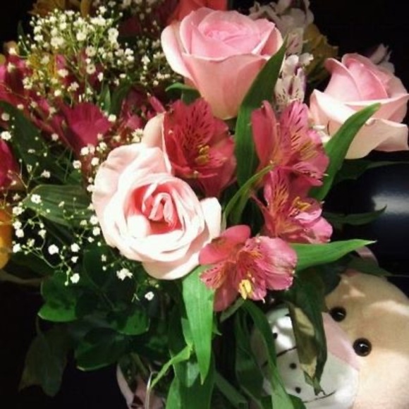 Profile Picture of Chui Kong (@katrina_kong) on Poshmark