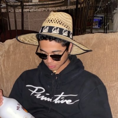 Profile Picture of Michael (@michaelmercado_) on Twitter