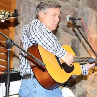 Brian Barlow - Instagram Profile Picture of Brian Barlow (@brianbarlowmusic) on Instagram