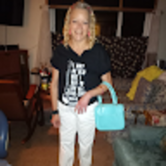 Profile Picture of Trina l Flett (@trinaflett52) on Poshmark