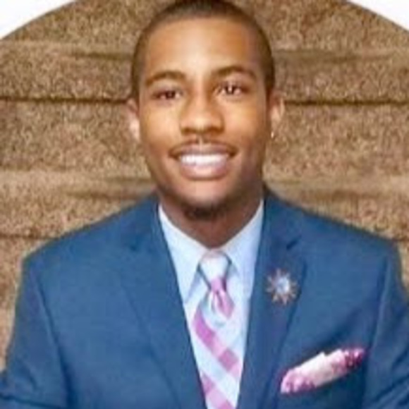 Profile Picture of Nigel Miller (@nigel_miller) on Poshmark