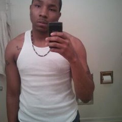 Profile Picture of adrian mcwilliams (@treeblowing42) on Twitter