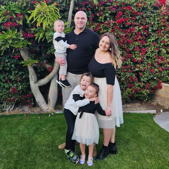 Profile Picture of Julia Cooper (@lissylovesco) on Poshmark