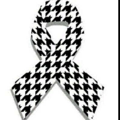 Profile Picture of F Skinner (@tiffanyfskinner) on Twitter