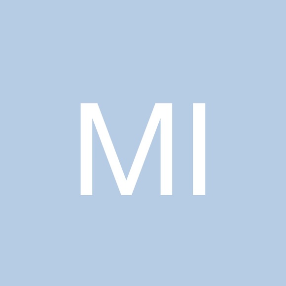 Profile Picture of Mariko Inaba (@arrowinoregon) on Poshmark