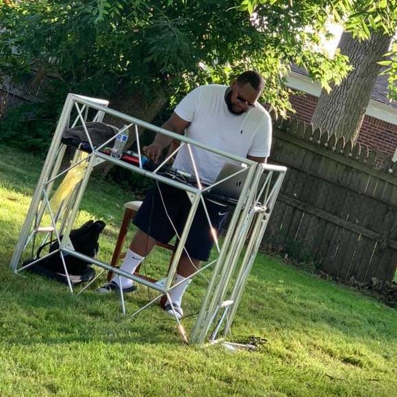 Profile Picture of Reginald Scott (@hennyprez) on Poshmark