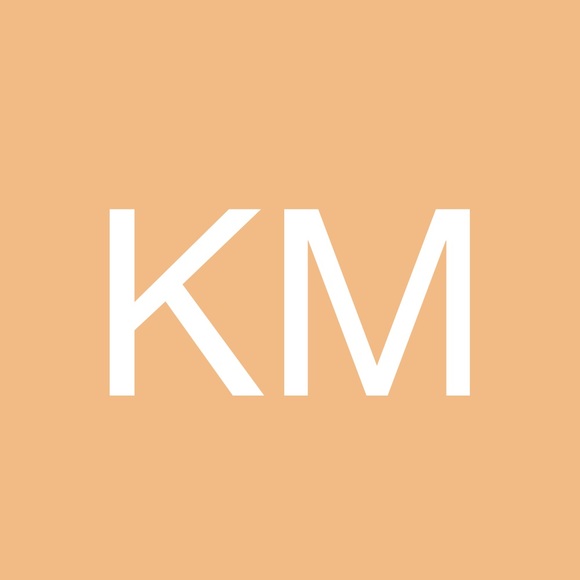 Profile Picture of Katelin Mowder (@katmow13) on Poshmark