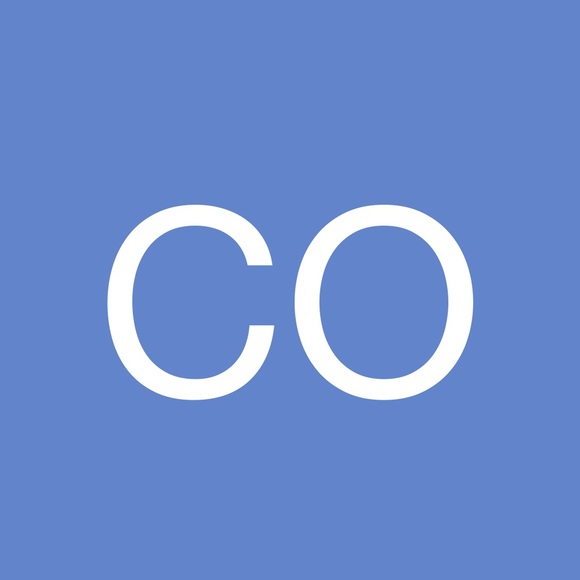 Profile Picture of Colleen Oelkers (@colleenoelkers) on Poshmark