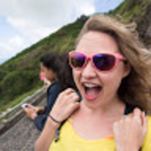 Profile Picture of Danielle Barger (@mrs_db86) on Poshmark