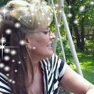 Profile Picture of Lynn Thomas (@Lynn-Thomas) on Facebook