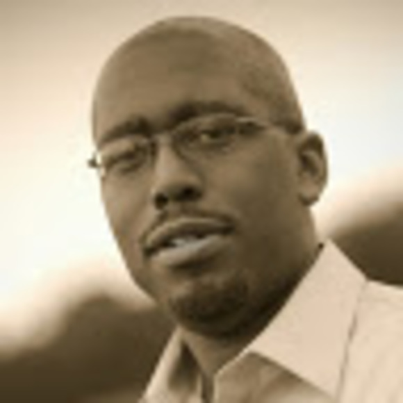 Profile Picture of Michael Wyatt (@mkwyatt1973) on Poshmark