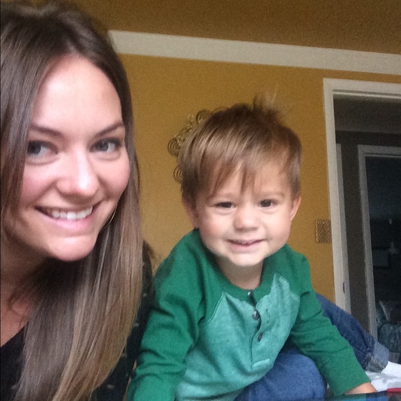 Profile Picture of Brianna Sabat (@brianna_sabat) on Poshmark