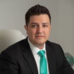 Profile Picture of Robert Velarde (@drv90210) on Instagram