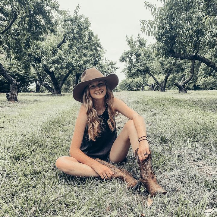 Profile Picture of Meredith (@meredithkane) on Tiktok