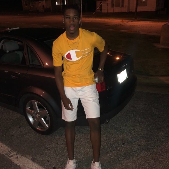 Profile Picture of Lamar Lee (@lilleejr) on Poshmark