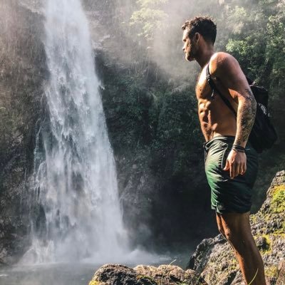 Profile Picture of Dylan Efron Fan (@dylanefronfan_) on Twitter